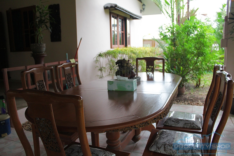 House with land for sale in Na Jomtien, Sattahip, Chonburi, Thailand. Located in Baan Nong Jub Tao. Land  For sale