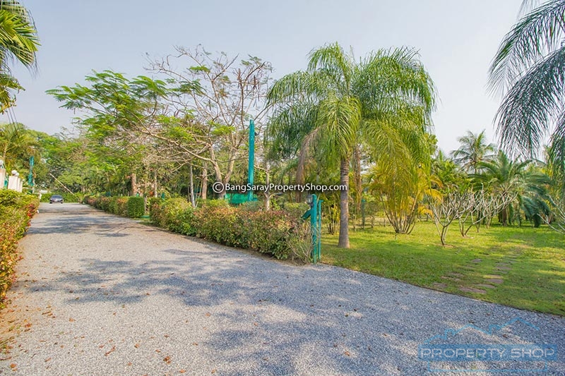 House with land for sale in Na Jomtien, Sattahip, Chonburi, Thailand. Located in Baan Nong Jub Tao. Land  For sale