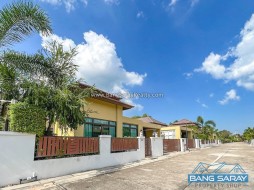 Pool Villa For Sale In Ocean Side Bang Saray - 3 Bedrooms House For Sale In Bang Saray, Na Jomtien