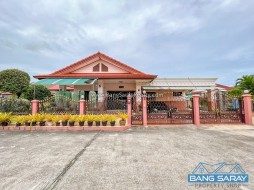 Single House Corner Plot For Sale With Large Land Plot - 3 Bedrooms House For Sale In Bang Saray, Na Jomtien