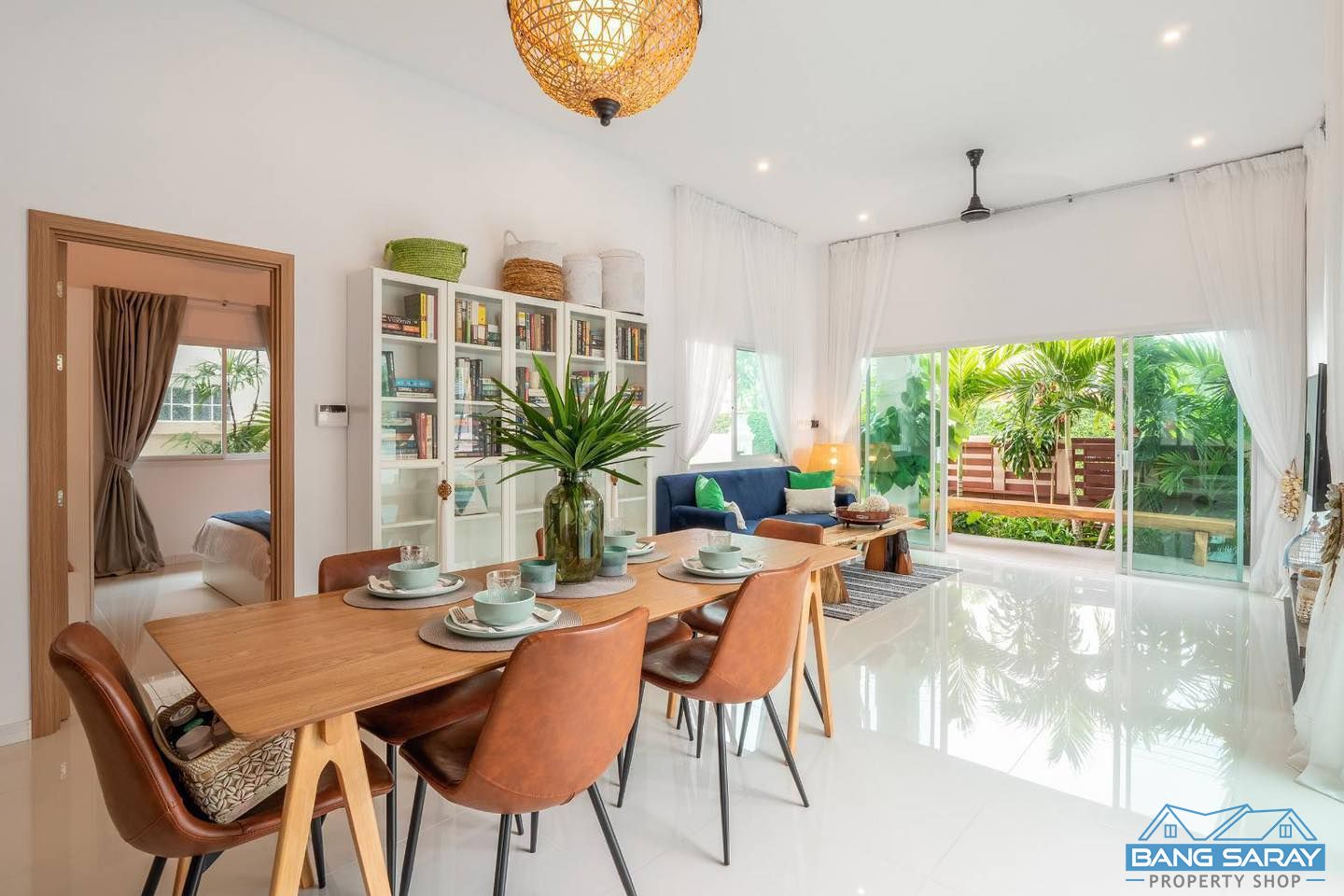 Pool Villa Balinese Styles for Sale in Na Jomtien House  For sale