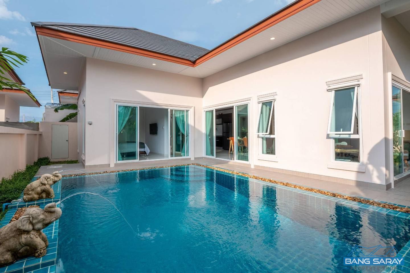 Pool Villa Balinese Styles for Sale in Na Jomtien House  For sale
