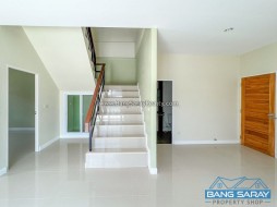 Town Home For Sale Near NongNuch Garden - 3 Bedrooms House For Sale In Bang Saray, Na Jomtien