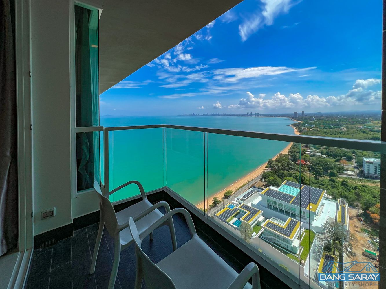 Beachfront Bang Saray Condo for Rent, Sea Views Condo  For rent