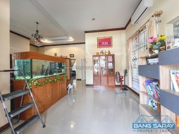 Single House For Sale In Bang Saray Beachside - 5 Bedrooms House For Sale In Bang Saray, Na Jomtien