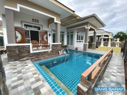 Detached House In Bang Saray, Corner Plot - 3 Bedrooms House For Sale In Bang Saray, Na Jomtien