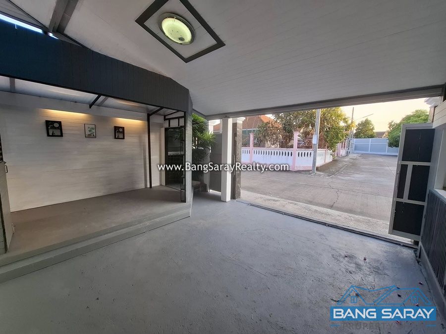Newly Renovated House for Sale in Bang Saray House  For sale