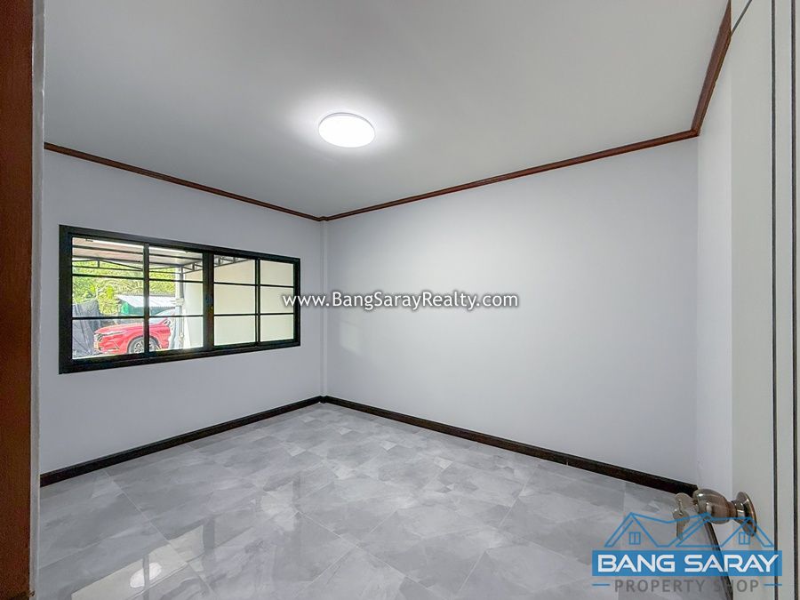 Newly Renovated Townhome in Bang Saray – Soi Nong Nooch House  For sale