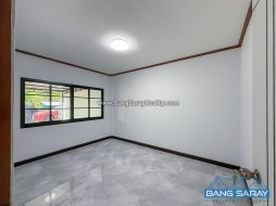 Newly Renovated Townhome In Bang Saray – Soi Nong Nooch - 2 Bedrooms House For Sale In Bang Saray, Na Jomtien