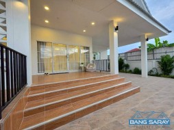 Newly Renovated Corner Pool Villa - Mountain View | Bang Saray - 3 Bedrooms House For Sale In Bang Saray, Na Jomtien